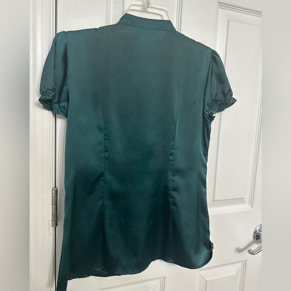 Loft tuxedo silky shirt size XS in emerald - Picture 3 of 3